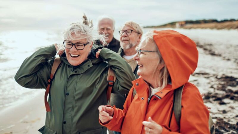 Voici comment les femmes baby-boomers peuvent rester actives pendant les mois d’hiver