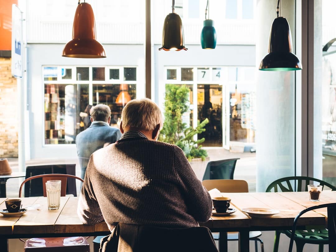 découvrez des conseils, des ressources et des informations utiles pour les seniors, afin d'améliorer leur qualité de vie, favoriser le bien-être et leur offrir un accès à des activités enrichissantes.